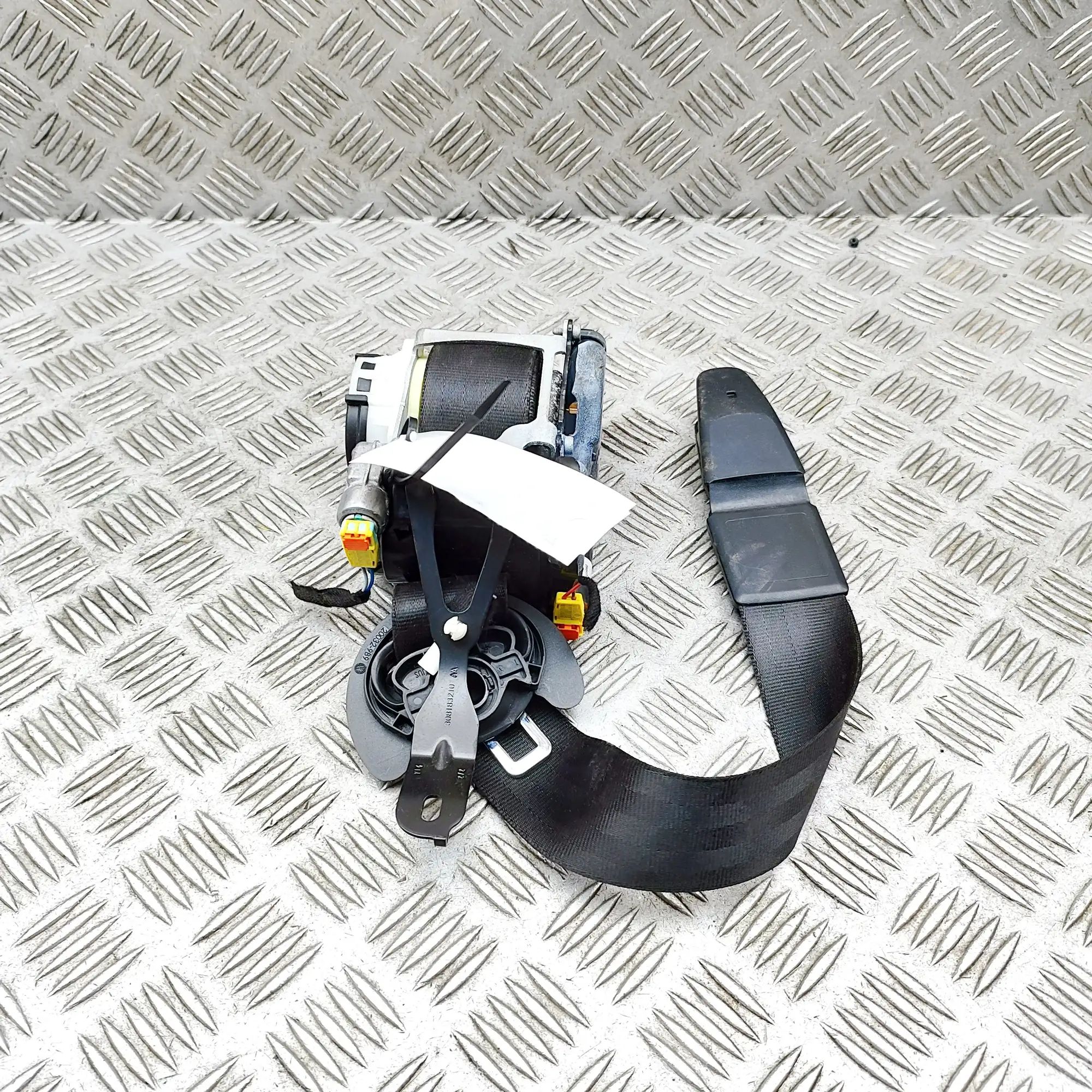 Porsche Macan Front Right Seatbelt Front Right Seatbelt — PORSCHE MACAN (95B) (201...