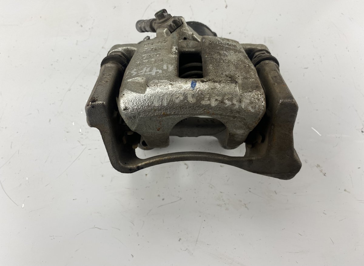 Volkswagen Passat (B7) Brake caliper — front right Brake caliper — front right — VW PASSAT B7 / AL...