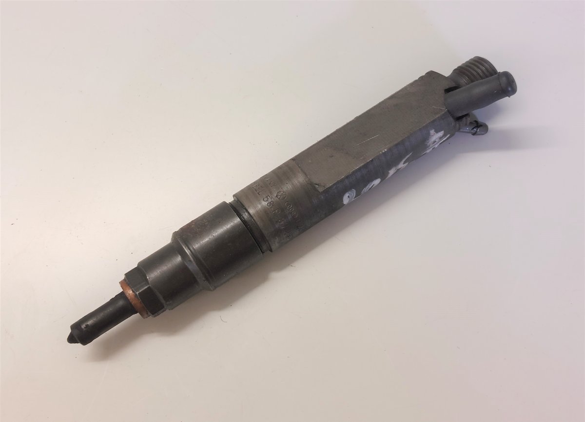 Volkswagen Passat Fuel Injector Fuel injector — VW PASSAT B5 (3B2) (1996-2000) ...