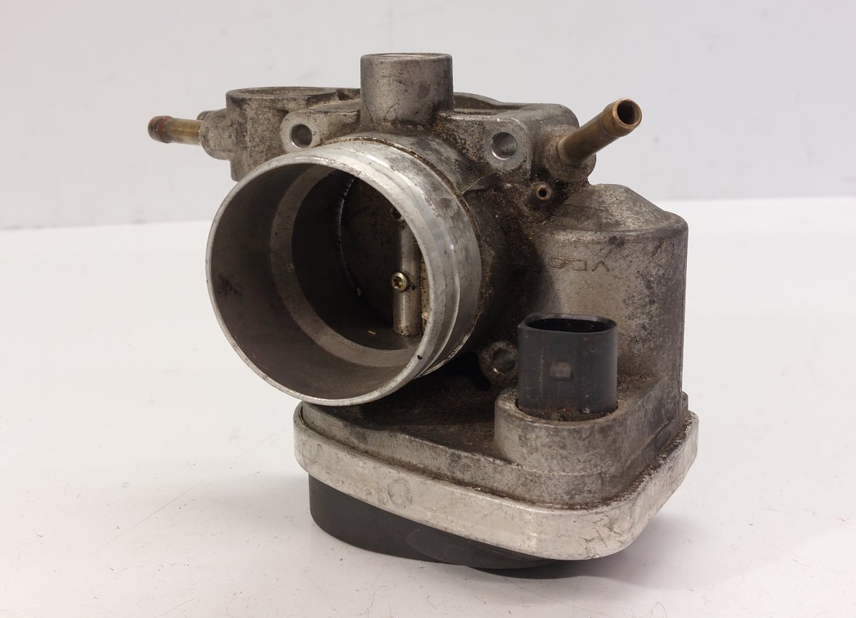 Volkswagen Passat Throttle body Throttle body — VW PASSAT B5 (3B3) (2000-2005) ...