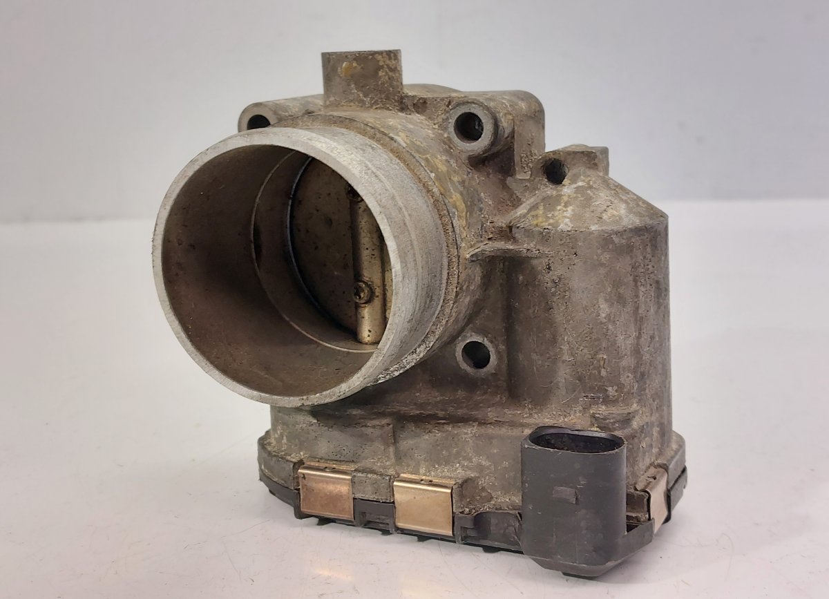 Volkswagen Passat Throttle body Throttle body — VW PASSAT B5 (3B2) (1996-2000) ...