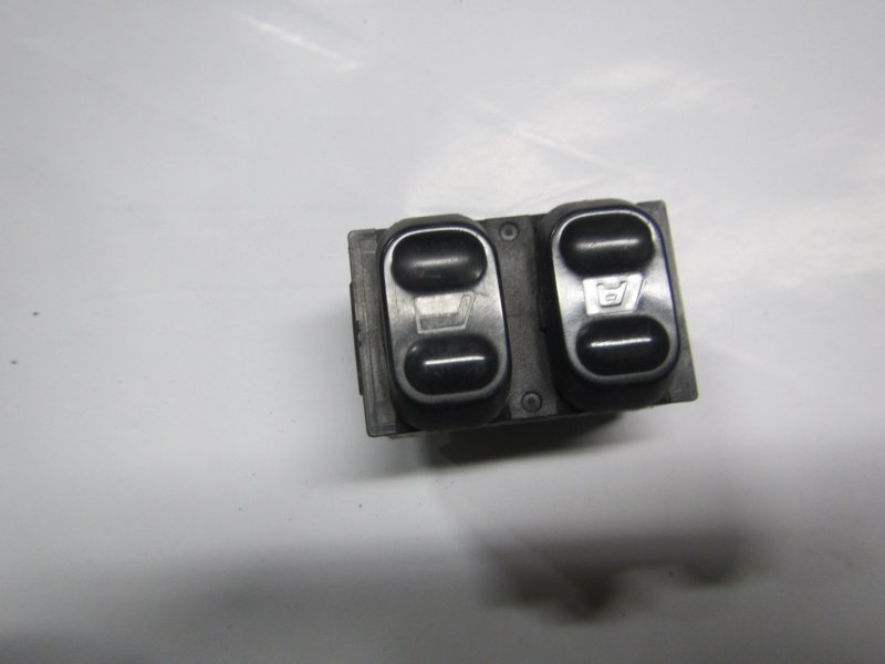 Peugeot 406 Main window switch Main window switch — PEUGEOT 406 (1995-2004)

G...