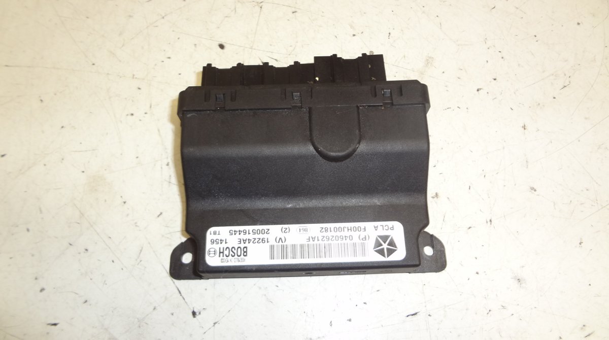 Jeep Grand Cherokee (WK) Front right door control unit