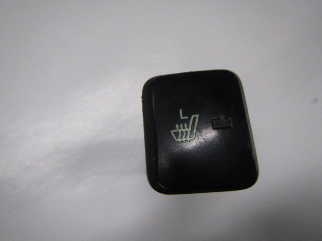 Hyundai Sonata (EF) Seat Heater Switch Front left