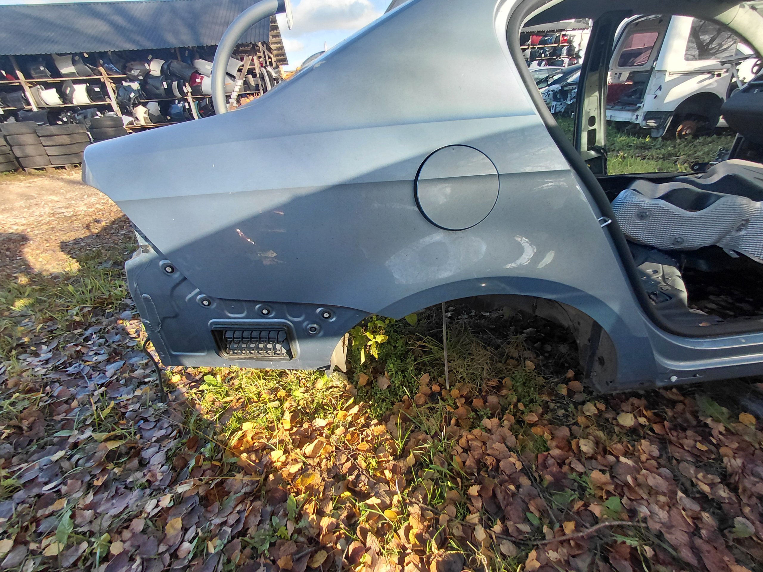 Volkswagen Passat (B7) Fender Rear Right Fender Rear Right — VW PASSAT B7 / ALLTRACK (20...