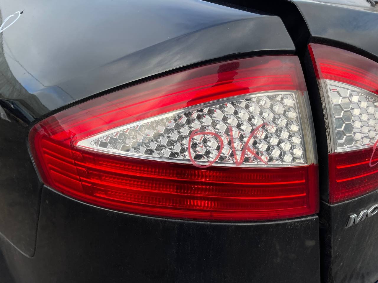 Ford Mondeo Left Rear Light Left rear light — FORD MONDEO Mk IV (BA7) (2007...