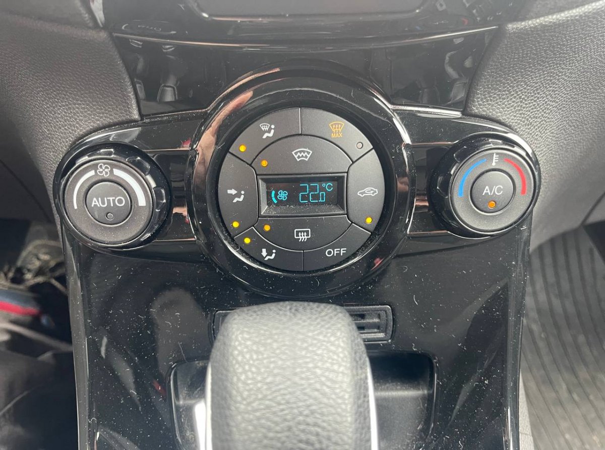 Ford Fiesta Heater control panel Heater control panel — FORD FIESTA VI (2008-201...