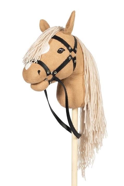 Hobbuhorse competition Palomino