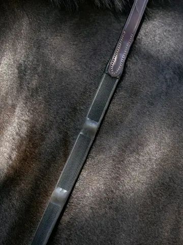 Ergo grip soft rubber reins