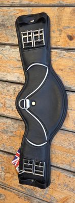 Dressage girth