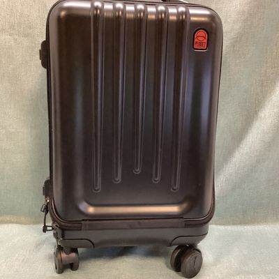 Planet Traveler USA Space Case 1 Carry-On, Polished Black - RS3513