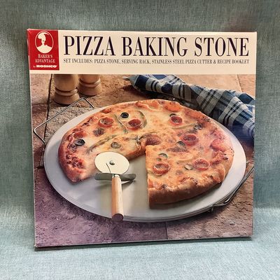 Roshco Baker&#39;s Advantage Pizza Baking Stone - RS3521
