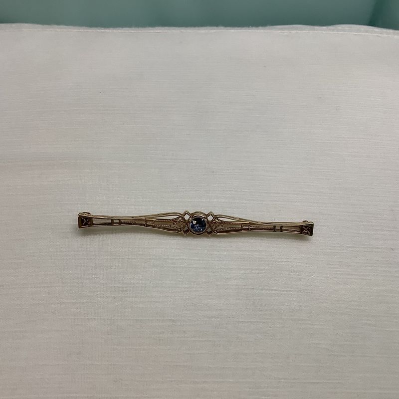 14K Sapphire Filigree Bar Pin - RS4034