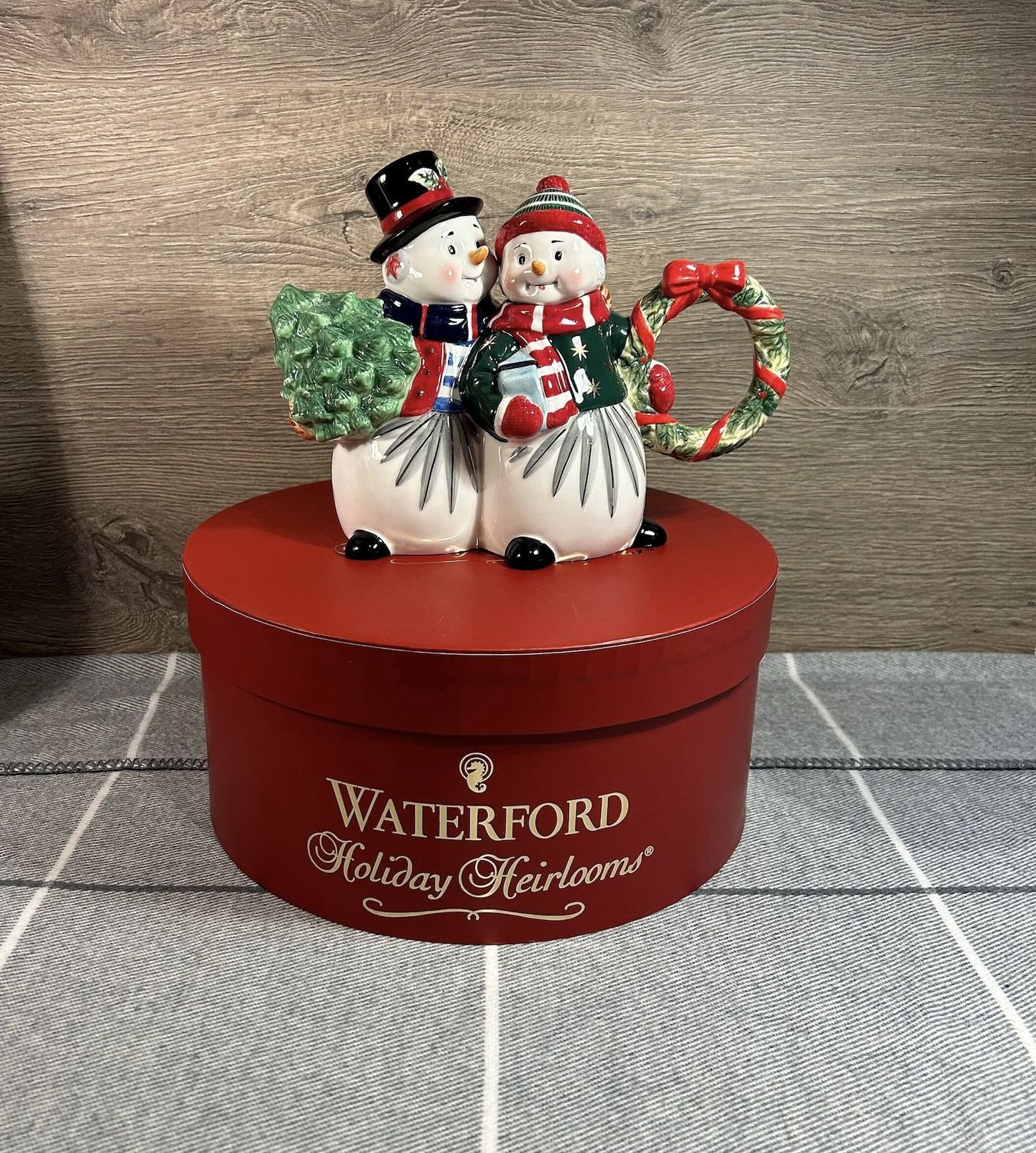 Collectible 2007 Waterford Holiday Heirlooms Wonderland Walk Teapot - RS4101