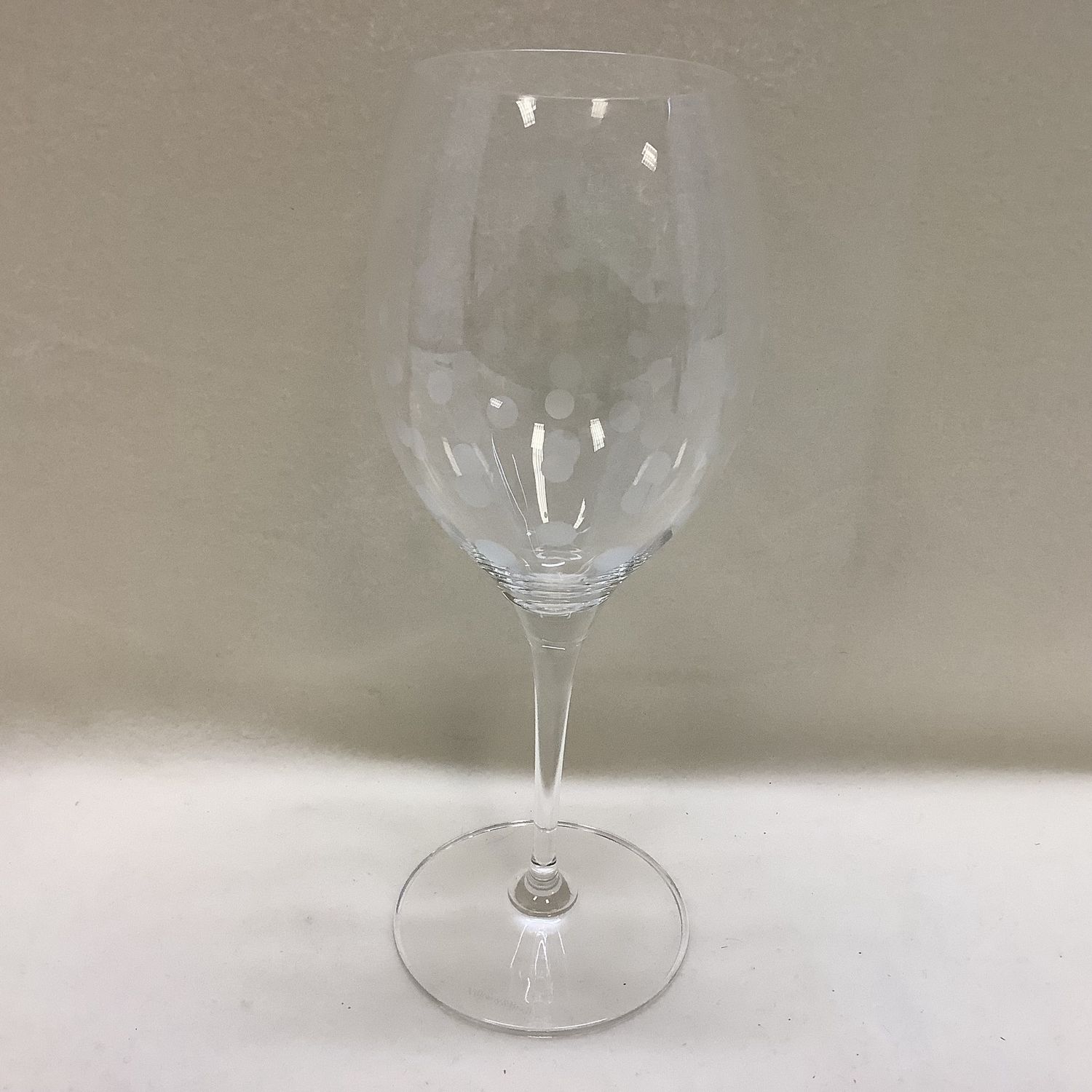 Villeroy &amp; Boch Maxima Decorated &quot;Dots&quot; Wine Glass - RS4408