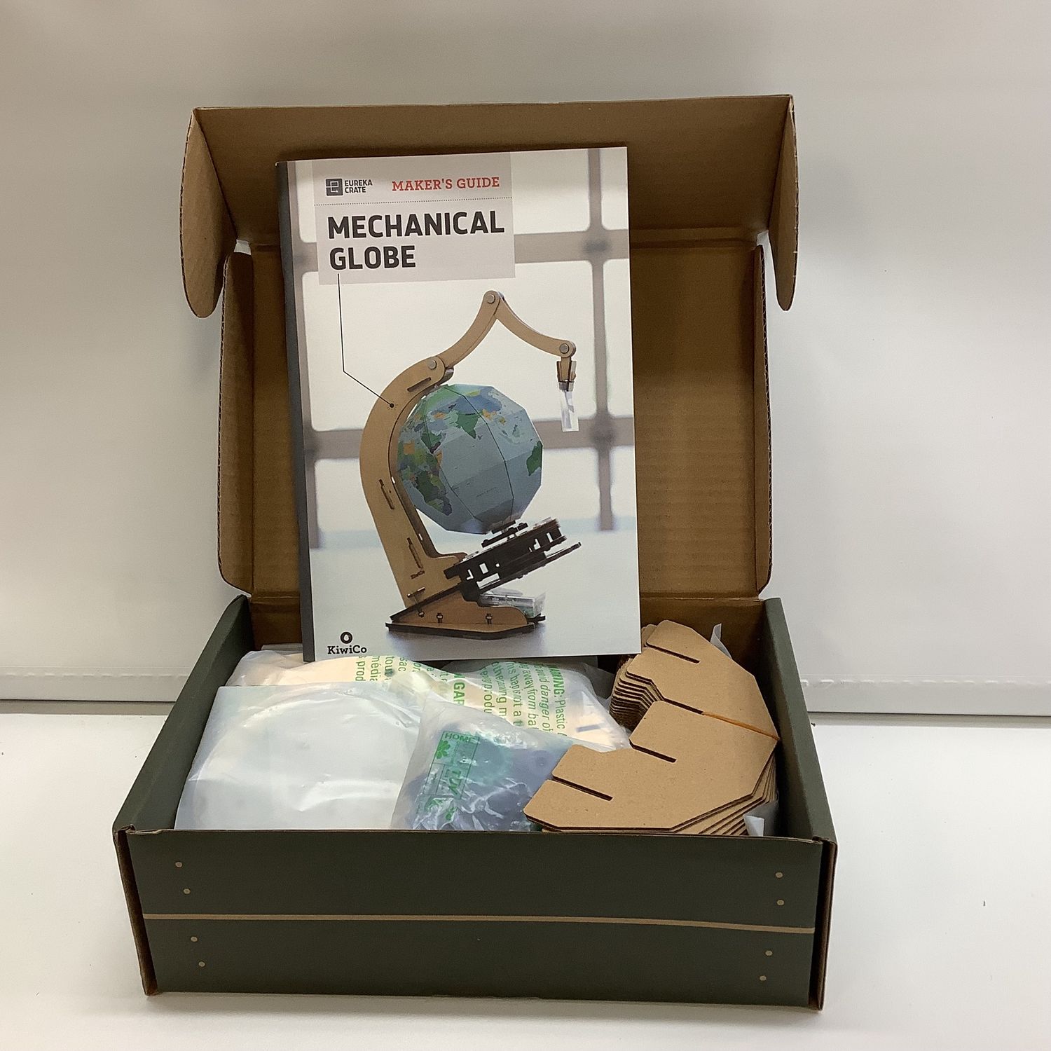 KiwiCo Eureka Crate Mechanical Globe (Ages 9+) - RS4513