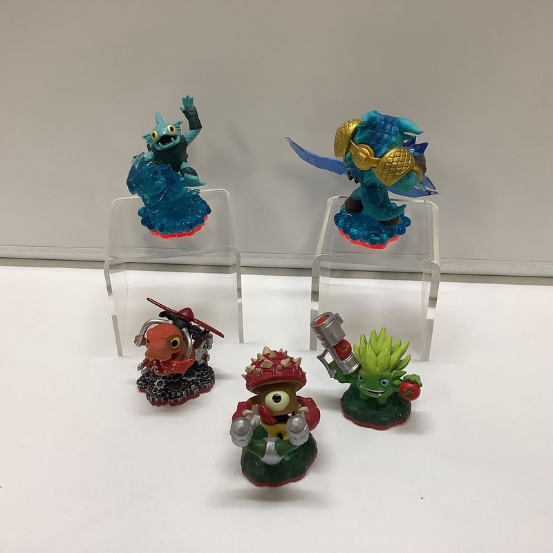 2014 Skylander Figurines, Set of 5 - RS4558