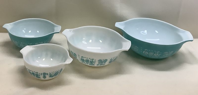 Vintage Amish Butterprint Pyrex Cinderella Mixing Bowls (Set of 4 Nesting Bowls) - RS4583