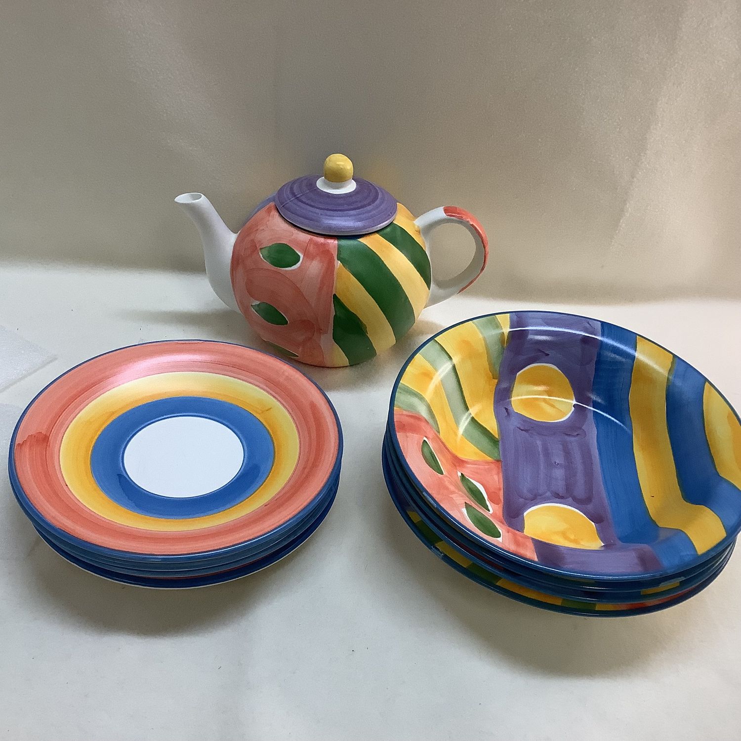 Hand Painted Multi-colored Tea Pot w/4 Bowls &amp; 4 Small Plates  - RS4726