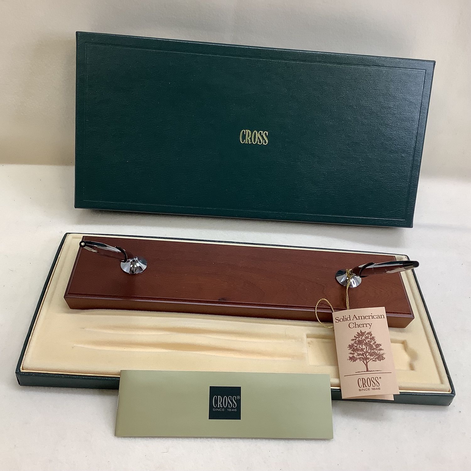 Cross Pen &amp; Pencil Set w/Solid American Cherry Stand - RS4805