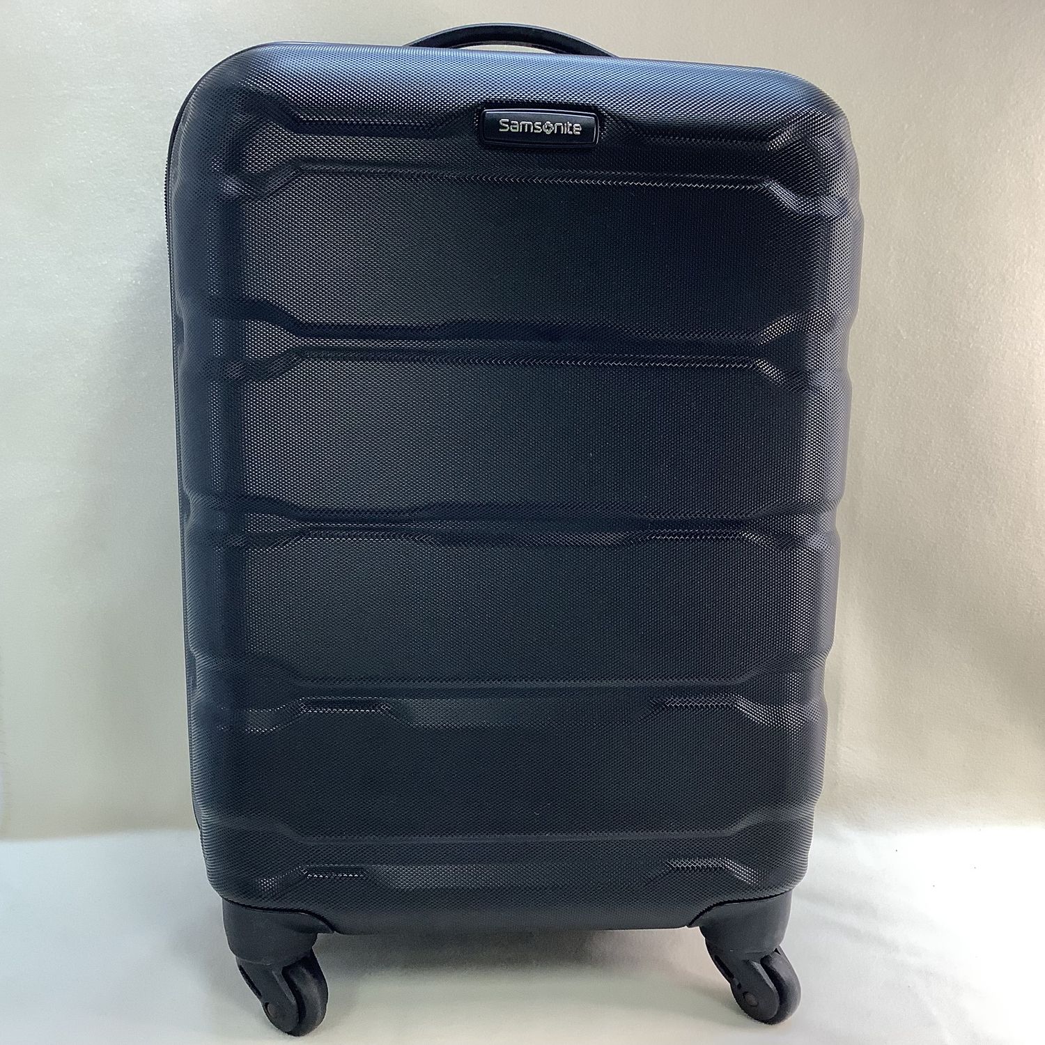 Samsonite Omni Hardside Expandable 20&quot; Spinner Luggage, Black - RS4837