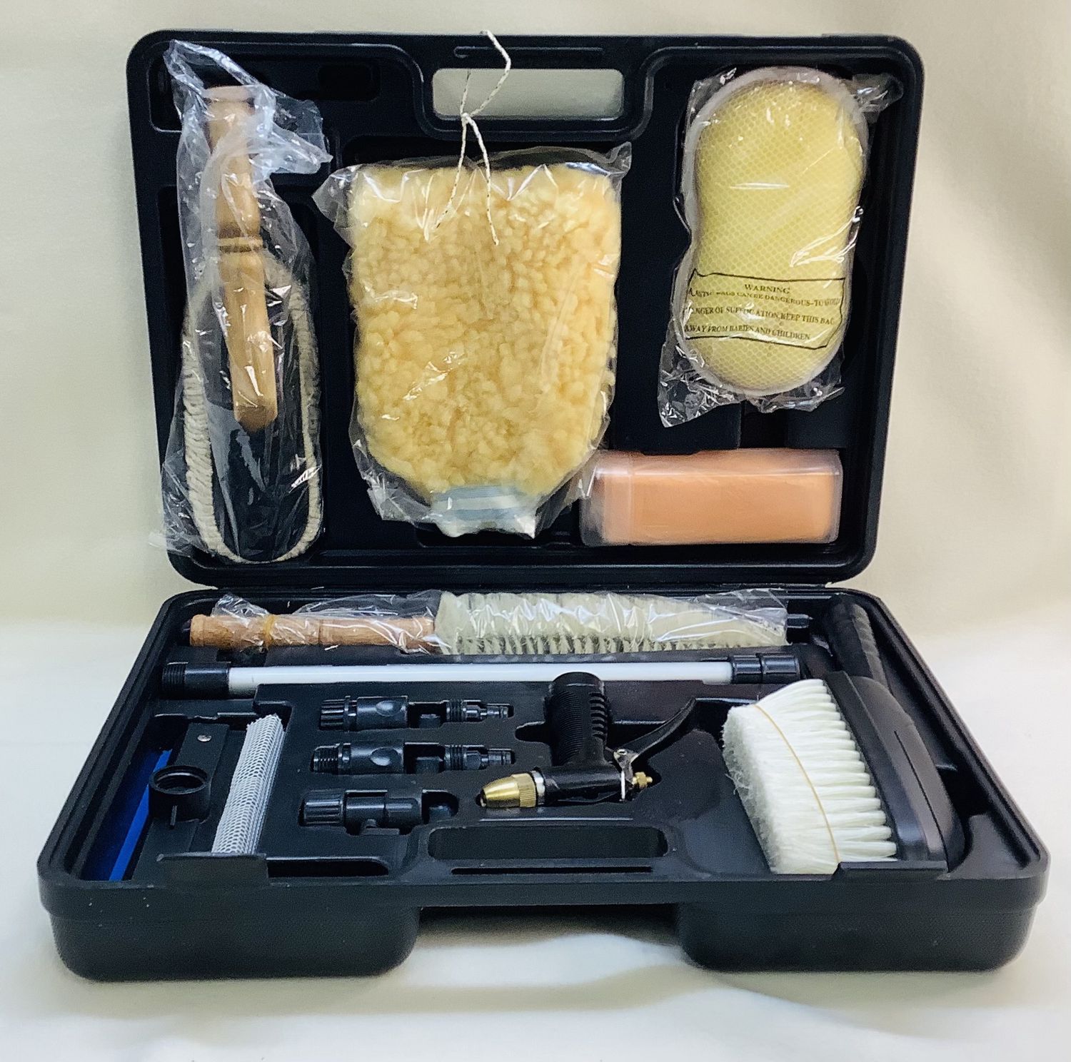 Michelin 12-PC Car Wash &amp; Dry Kit - RS4934