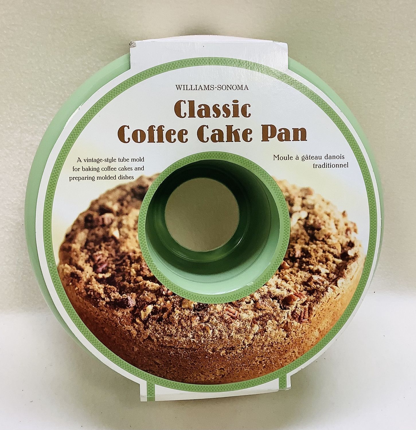 Williams-Sonoma Nordic Ware Lightweight Classic Coffee Cake Pan - RS4960