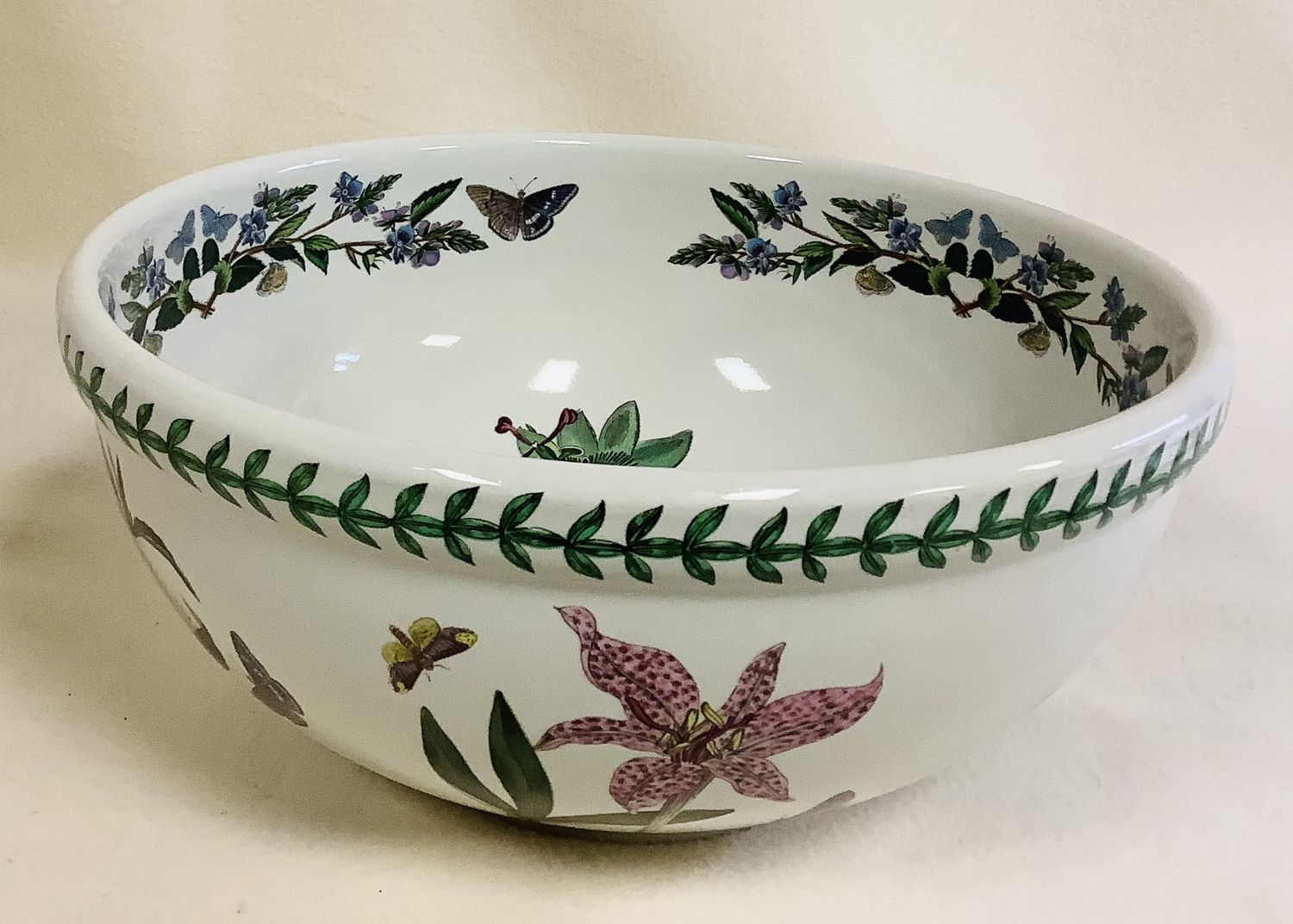 Portmeirion Botanic Garden 11&quot; Large Serving/Salad Bowl, Passion Flower, England - RS5046
