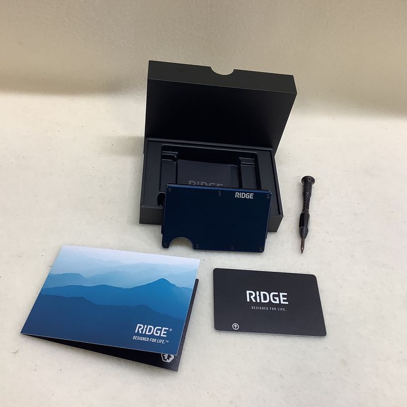 The Ridge Wallet, Aluminum, Cash Strap, Navy - RS5083