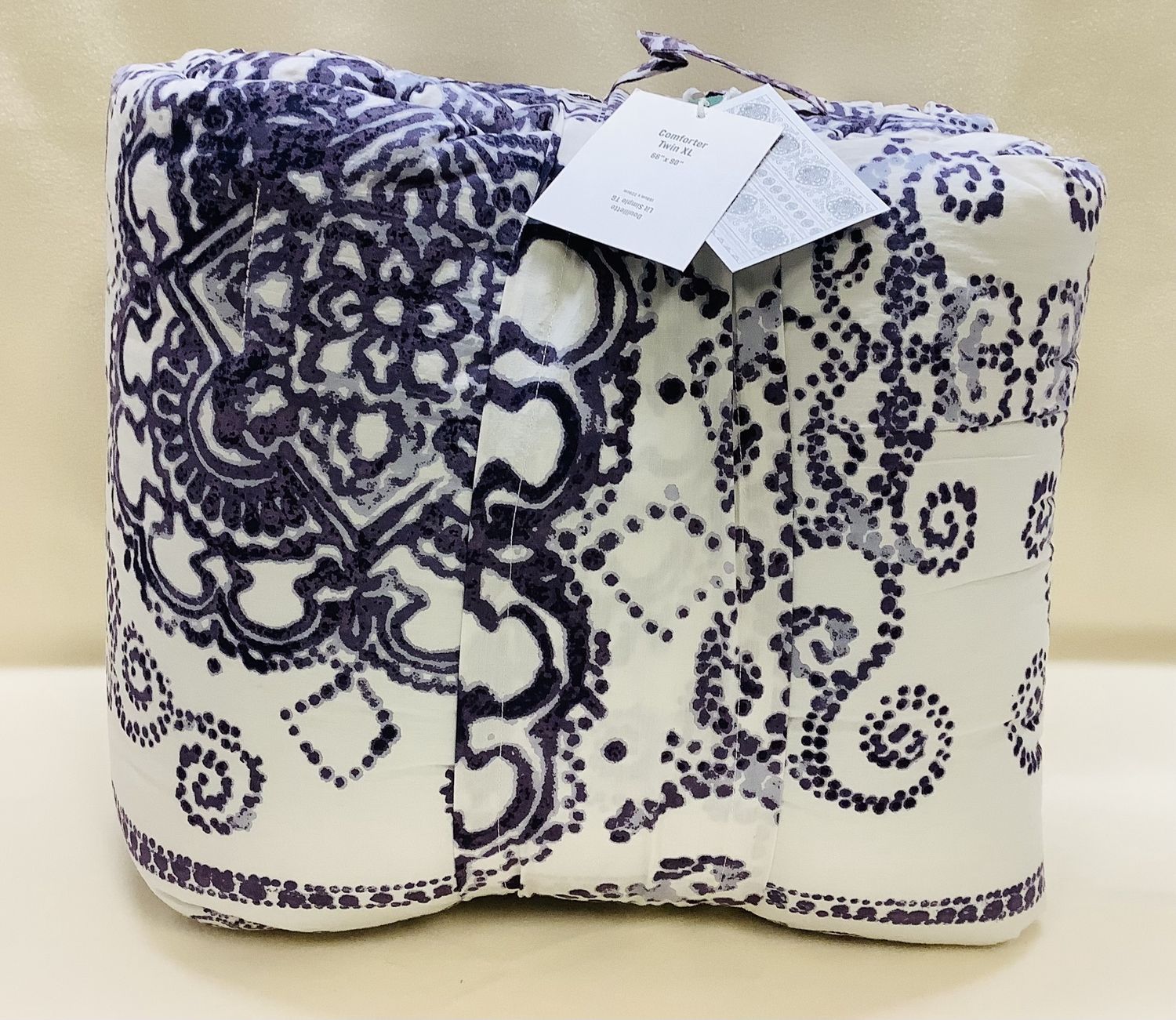Urban Outfitters Home Yessa Watercolor Comforter, Cream/Blue (Size Twin XL) - RS5123