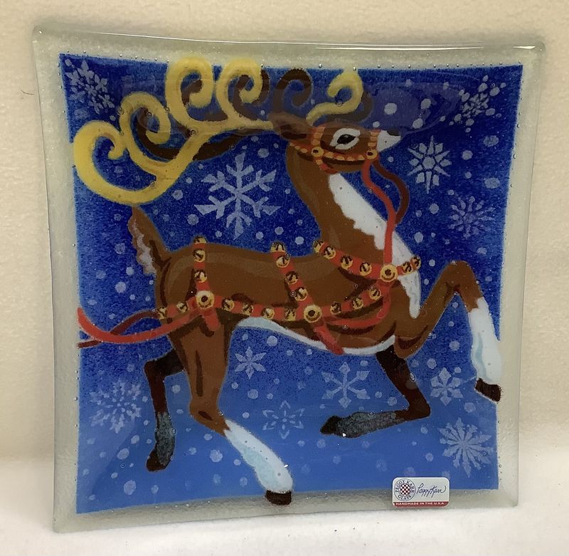 Peggy Karr Fused Glass Christmas Reindeer Plate - RS5282