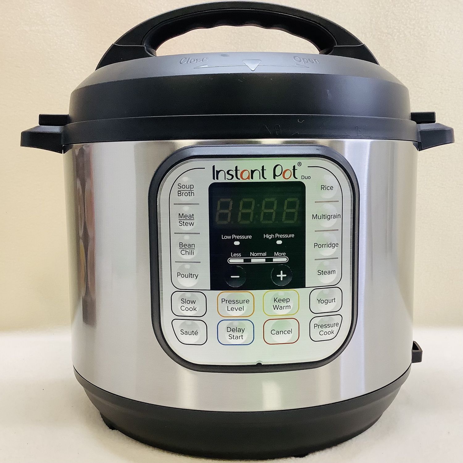 Instant Pot Duo V5 6 QT Multi-Use Pressure Cooker - RS5283