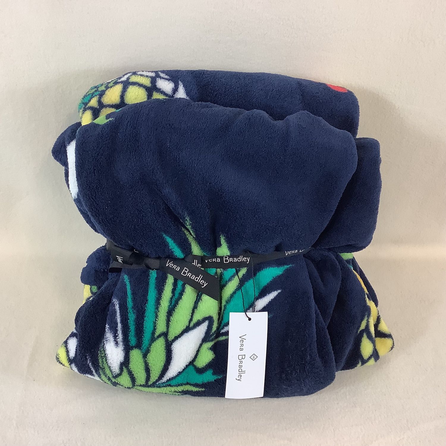 Vera Bradley Toucan Party Pineapples 50&quot; x 80&quot; Throw - RS5307