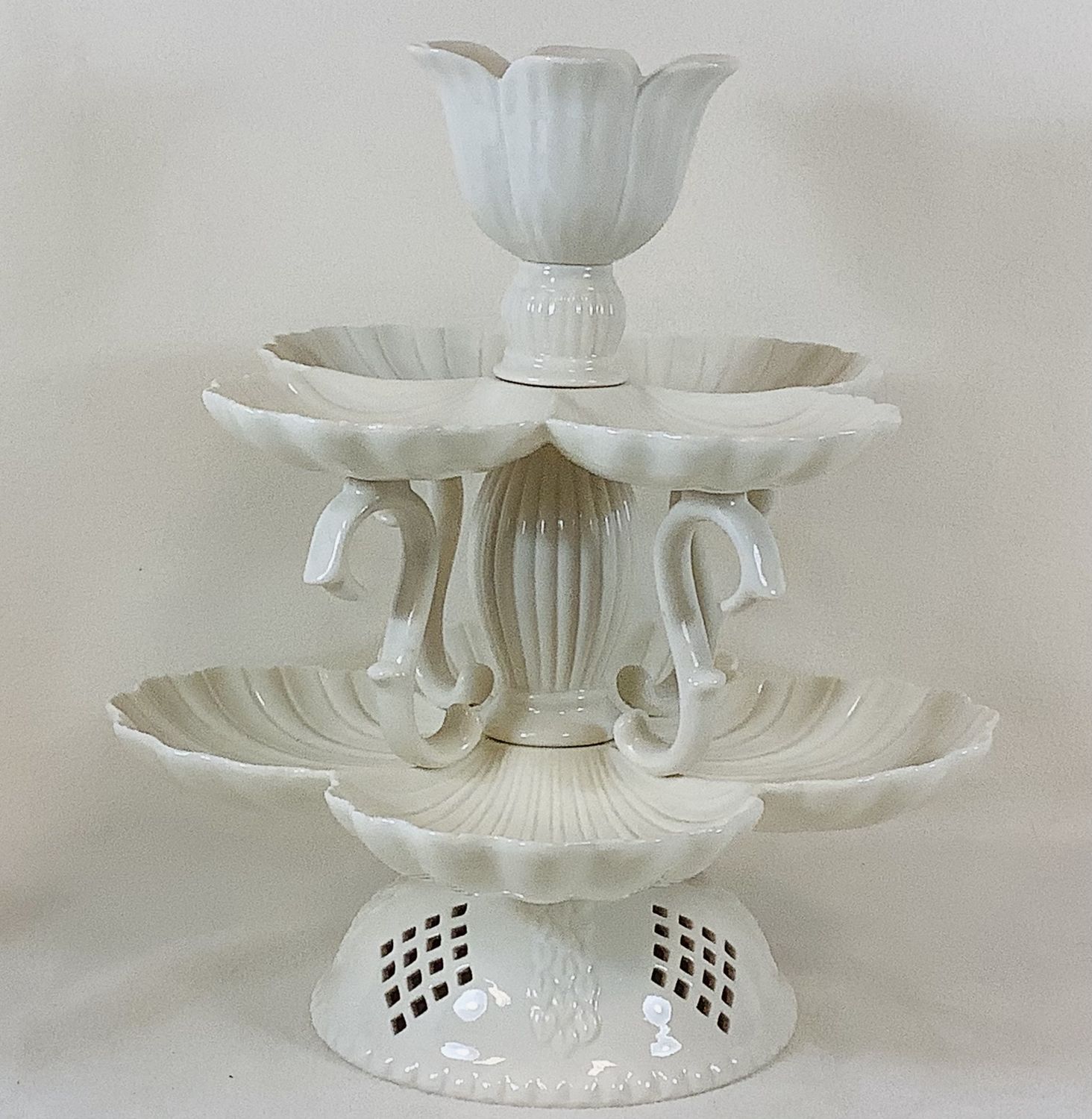 Vintage Thatcham Creamware Porcelain Etagere Tulip Centerpiece - RS5323