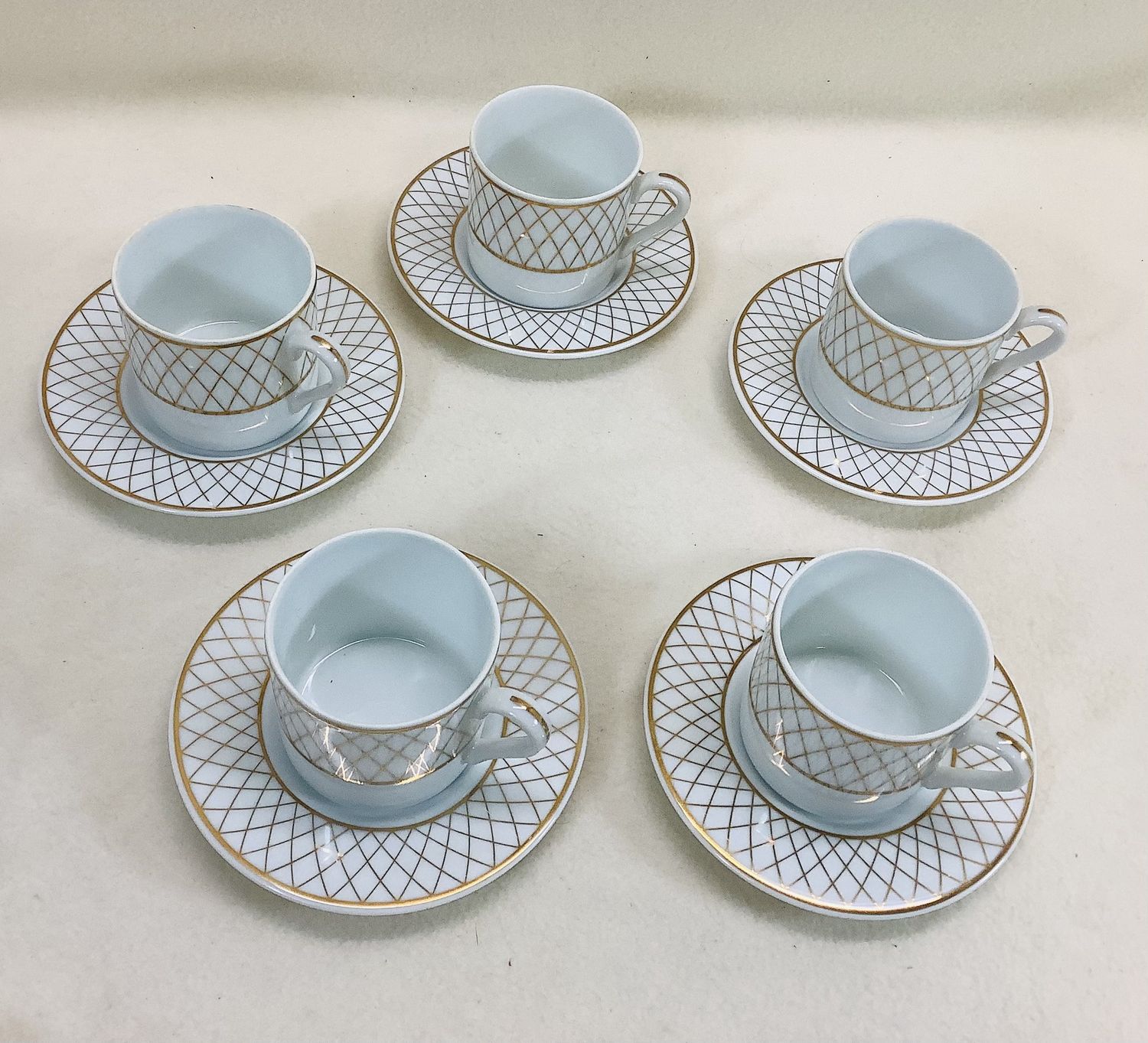 Tiffany &amp; Co. Tea Cups w/Saucers (Set of 5) - RS5333