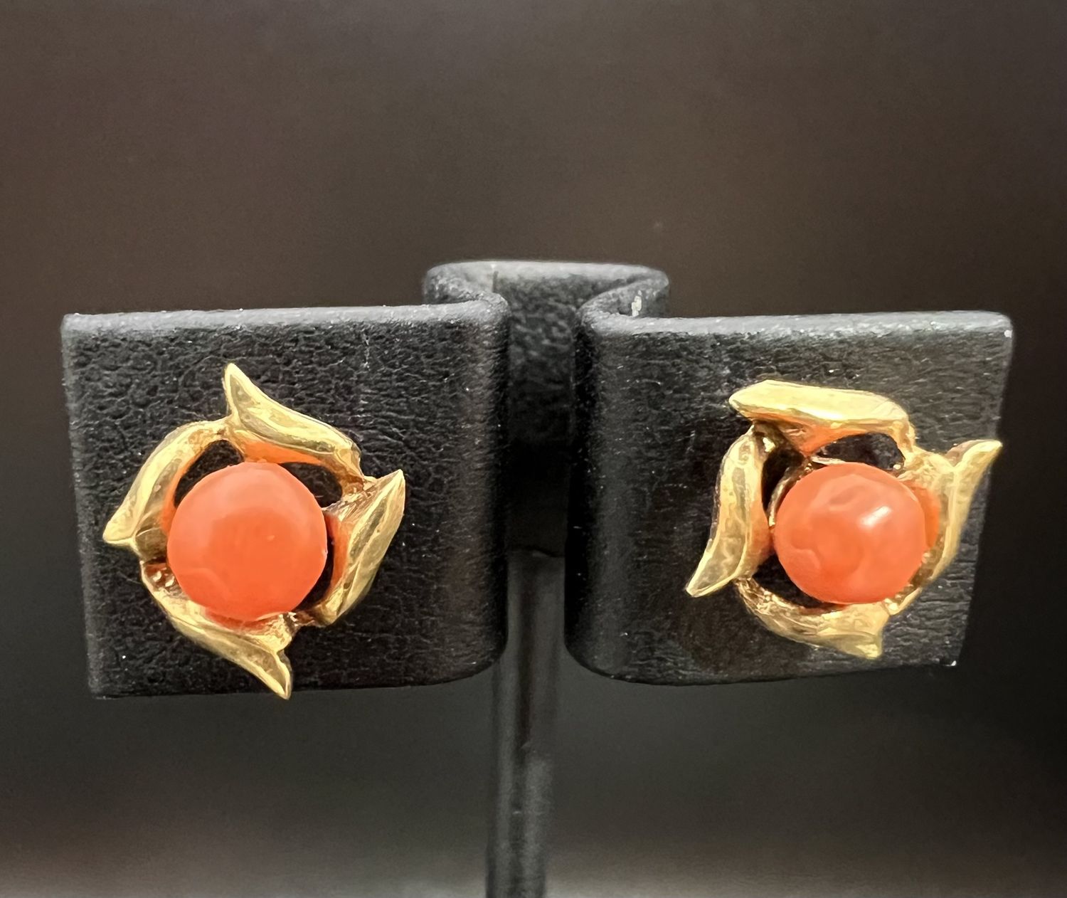 14K Coral Stud Earrings - RS5342