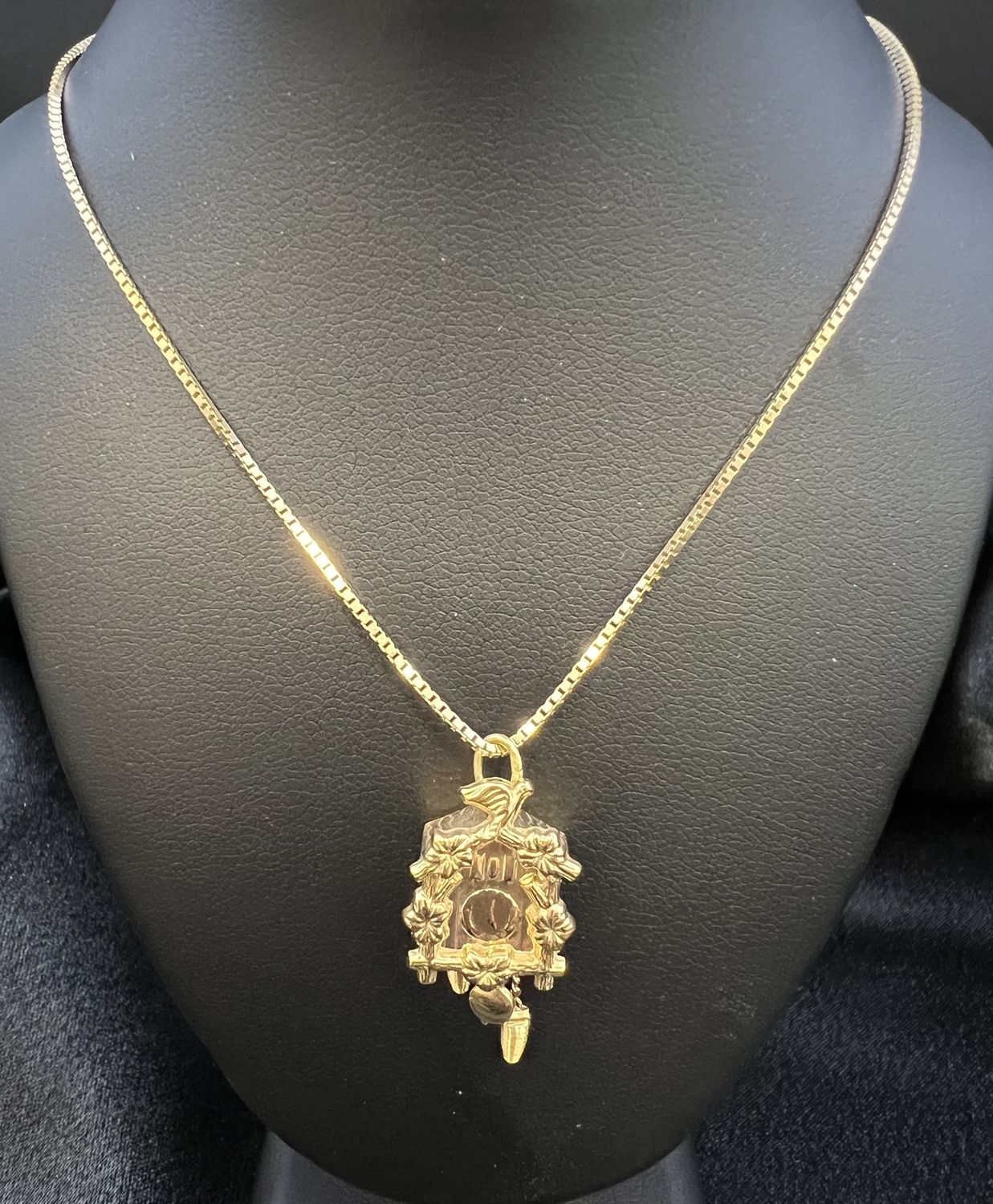 14K Cuckoo Clock Charm with 16&quot; Box Chain - RS5346