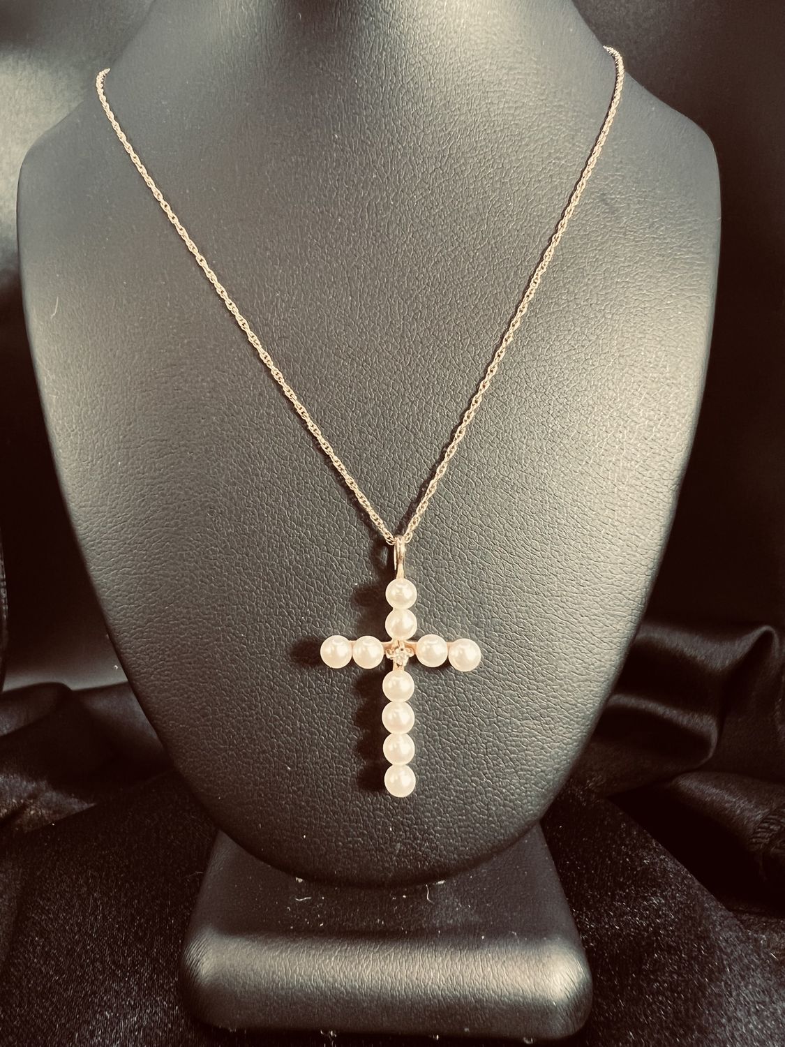 14K Cultured Pearl &amp; Diamond Cross 1 1/4&quot; x 5/8&quot; on 16&quot; Chain - RS5359