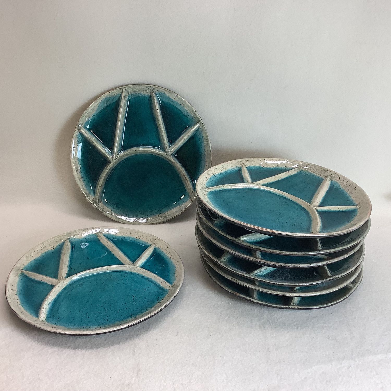 Midcentury Modern Hugo Kohler Biel Swiss Art Pottery Fondue Plates (Set of 8) - RS5371