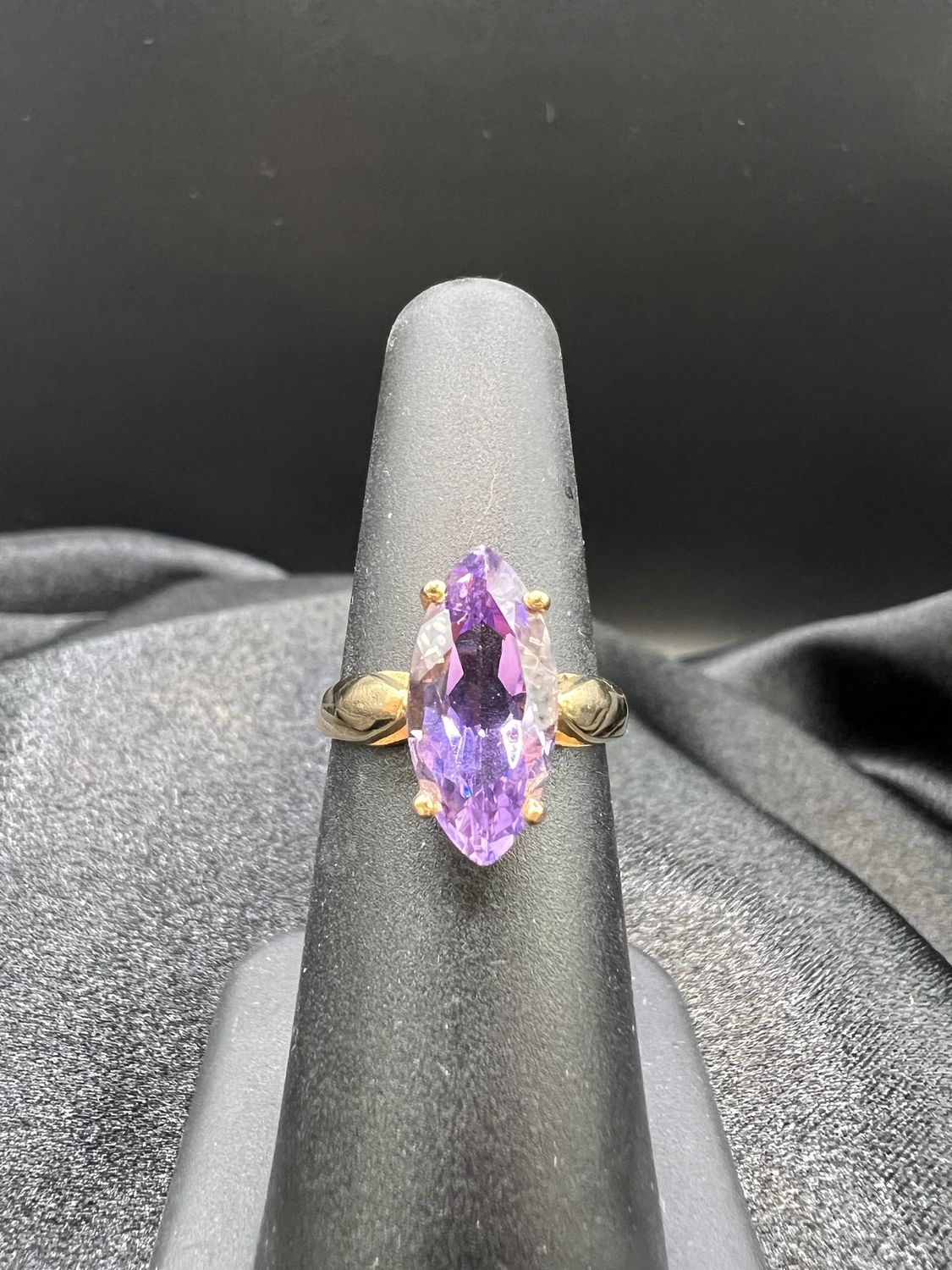 14K Marquise Amethyst 4 Prong Ring, Size 5 1/2 - RS5380