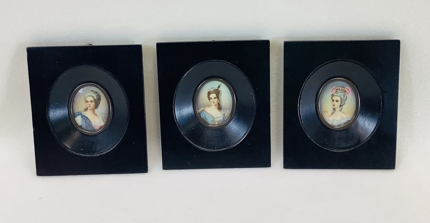 Vintage Minature Portraits in Black Oval Frames (Set of 3) - RS5401