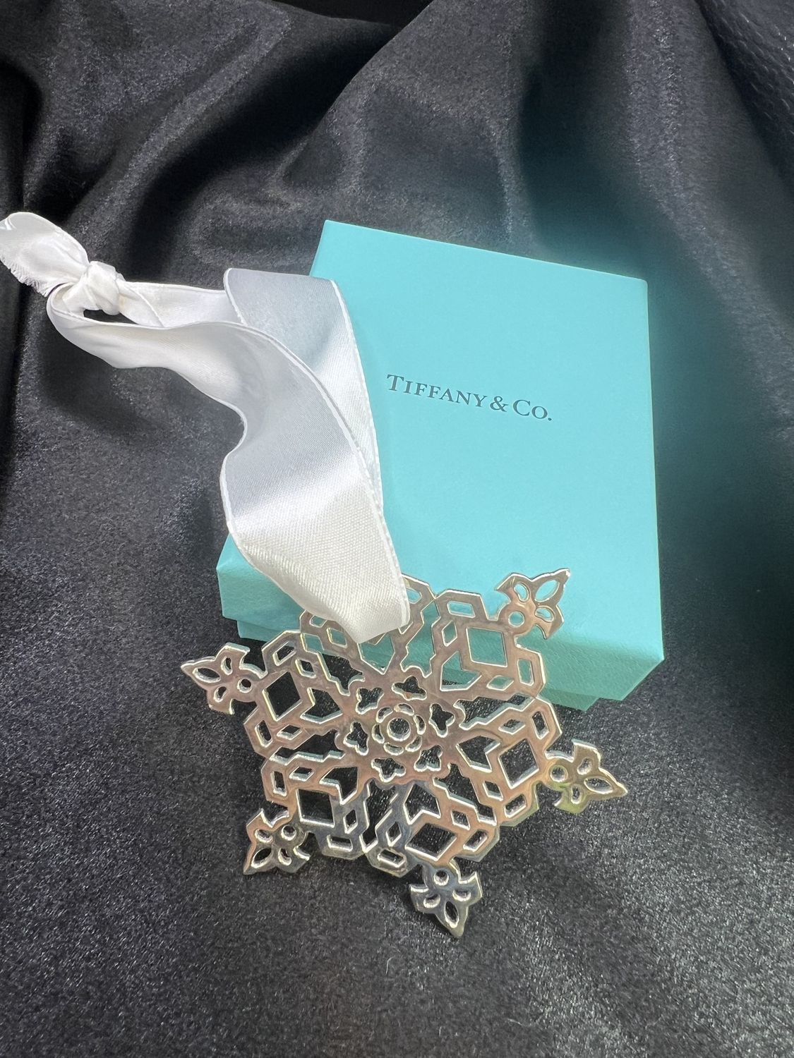 Tiffany &amp; Co. Sterling Silver 925 Snowflake Ornament - RS5423