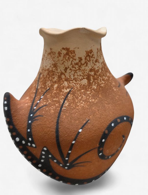 Zuni Pueblo Deldrick Cellicion Pottery Lizard Vase - RS5612