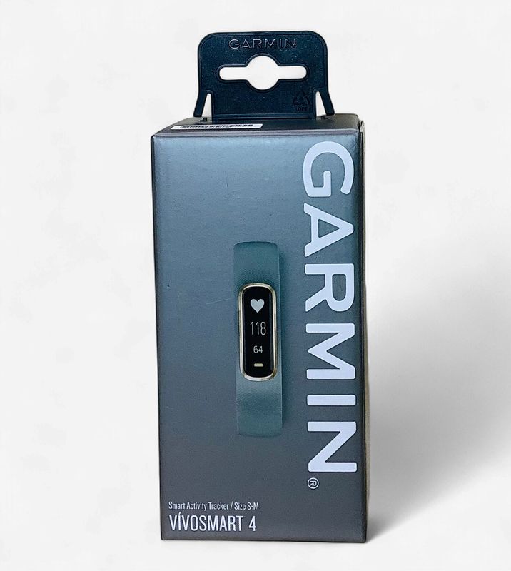 Garmin Vivosmart 4 Activity Tracker (Size S-M), Black with Midnight -RS5730