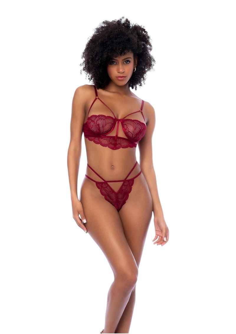 Wavy Lace Strappy Bra &amp; Panty Set