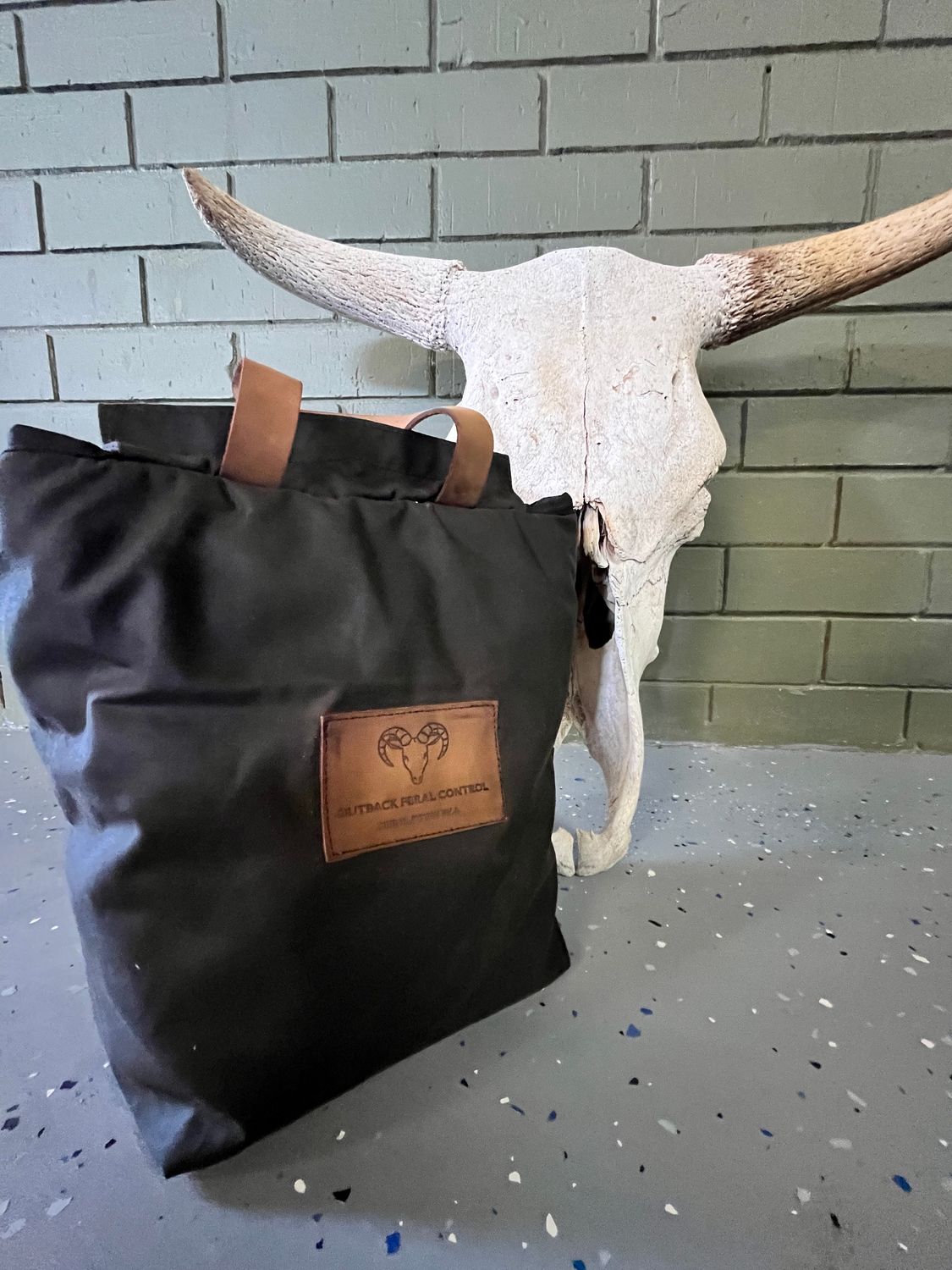 Outback Lunch Box