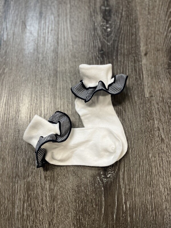 Ruffled Socks