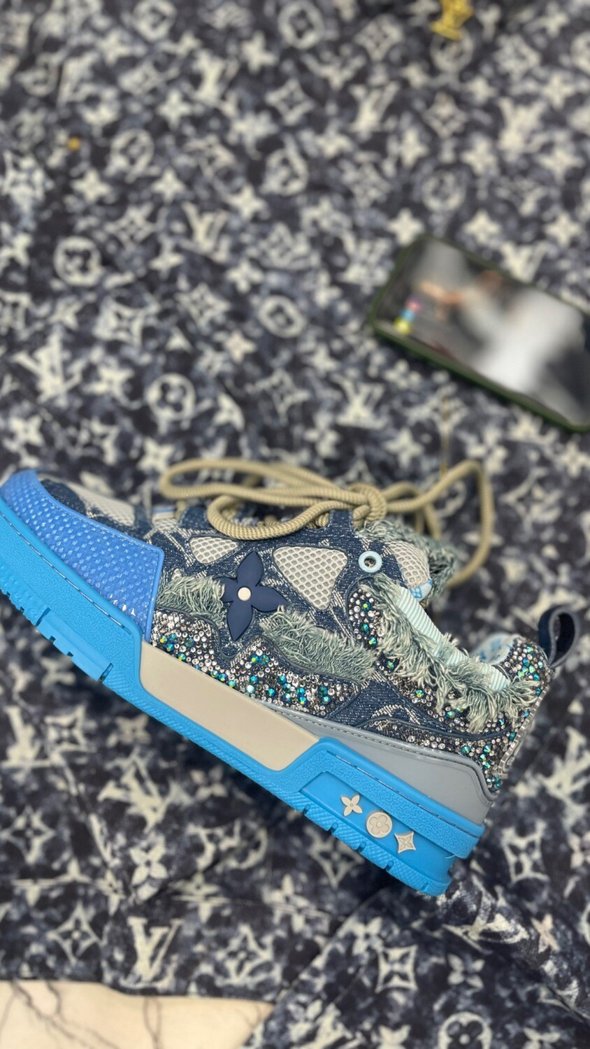 LV Skate