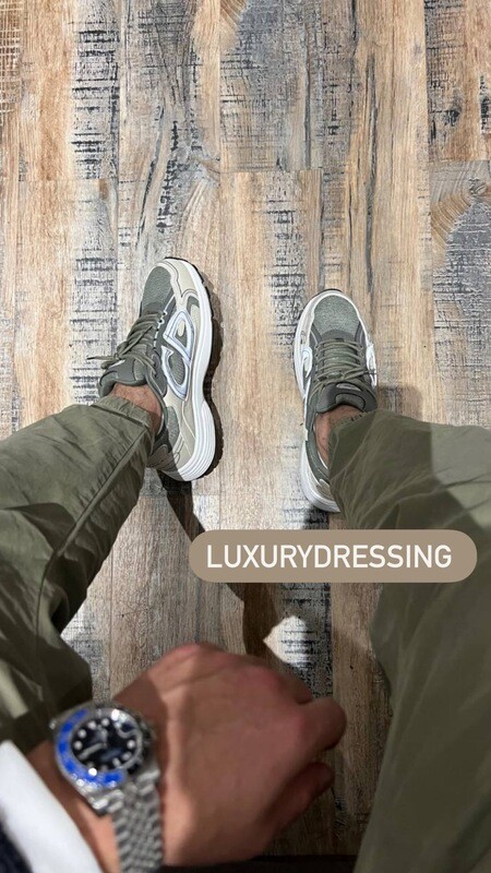 B30 sneakers