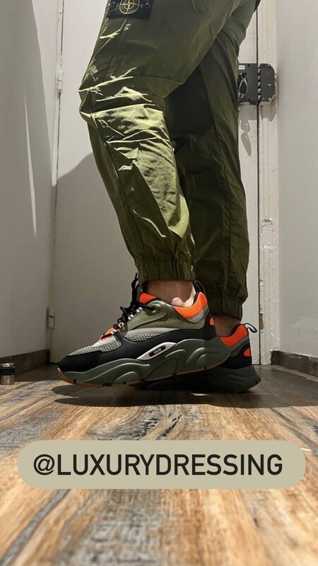 B22 sneakers